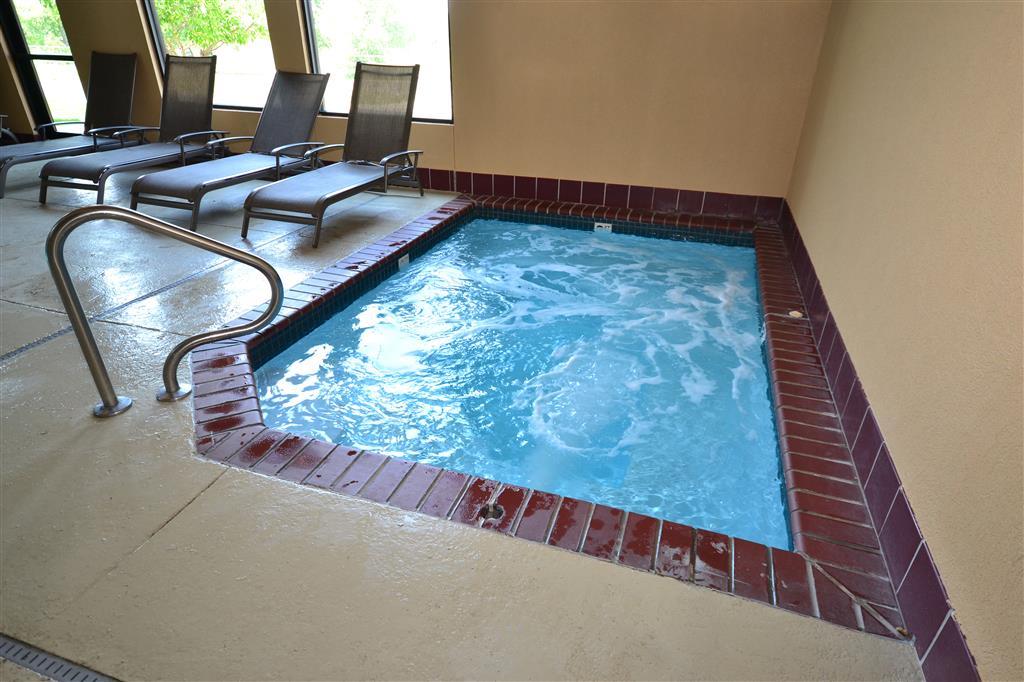 Quality Inn & Suites Lawrence - University Area Esterno foto